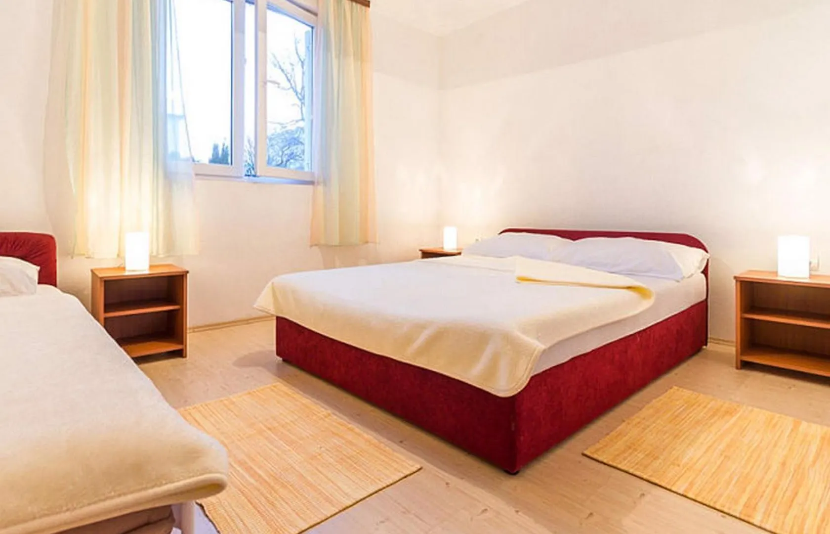Pet Friendly Escape Njivice Apartment